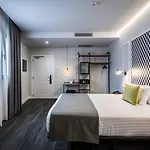 Intelier Victoria Hotel 2*