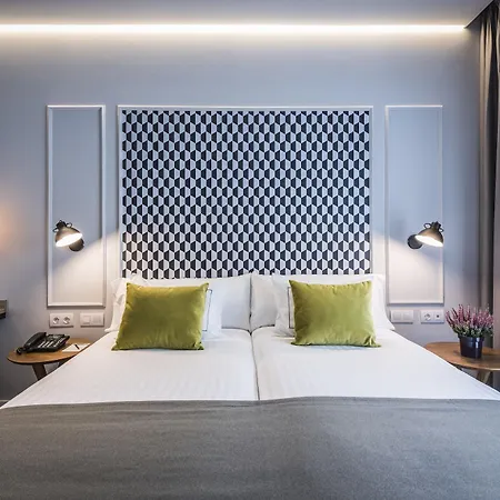 Intelier Victoria Hotell