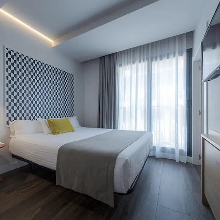 Intelier Victoria Hotel