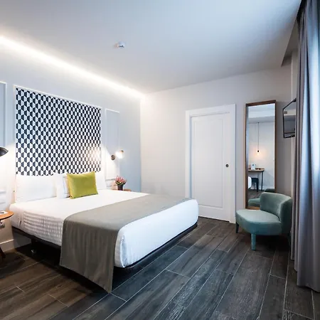 Intelier Victoria Hotel